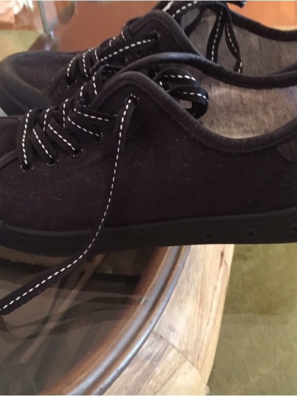 Rag &Bone  sneakers Tennis Shoes Size 38.5
8.5  Black very gently used